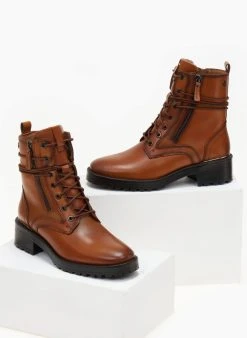 Αρβυλάκια δερμάτινα με φερμουάρ CARMELA 160270 - Ταμπά -The Fashion Project κατάστημα arvulakia dermatina me fermouar carmela 160270 106528 rz1s