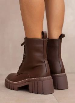 The Fashion Project Αρβυλάκια με έντονη ραφή στη σόλα - Καφέ 10 The Fashion Project Αρβυλάκια με έντονη ραφή στη σόλα - Καφέ -The Fashion Project κατάστημα arvulakia me entoni rafi sti sola 105875 c8dc