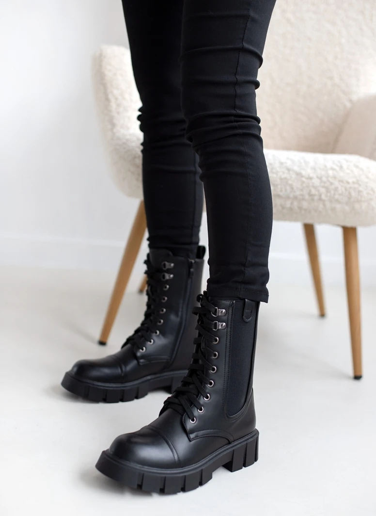 The Fashion Project Αρβυλάκια με λάστιχο στην εξωτερική πλευρά - Μαύρο 2 The Fashion Project Αρβυλάκια με λάστιχο στην εξωτερική πλευρά - Μαύρο - Image 2