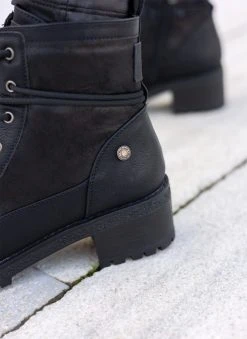 Αρβυλάκια με τετράγωνο τακούνι Refresh 170145 - Μαύρο 10 Αρβυλάκια με τετράγωνο τακούνι Refresh 170145 - Μαύρο -The Fashion Project κατάστημα arvulakia me tetragwno takouni refresh 170145 105659 0s1z