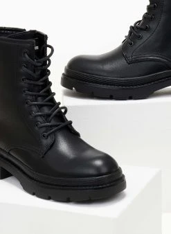 Xti Footwear Αρβυλάκια με τρακτερωτή σόλα Xti 140206 - Μαύρο 9 Xti Footwear Αρβυλάκια με τρακτερωτή σόλα Xti 140206 - Μαύρο -The Fashion Project κατάστημα arvulakia me trakterwti sola xti 140206 105622 cstf