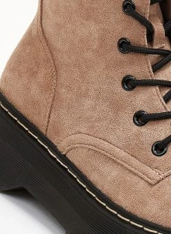 The Fashion Project Αρβυλάκια Suede με ψηλή τρακτερωτή σόλα - Πούρο 11 The Fashion Project Αρβυλάκια Suede με ψηλή τρακτερωτή σόλα - Πούρο -The Fashion Project κατάστημα arvulakia suede me psili trakterwti sola 105964 xp0o