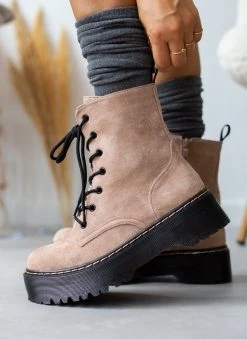 The Fashion Project Αρβυλάκια Suede με ψηλή τρακτερωτή σόλα - Πούρο 13 The Fashion Project Αρβυλάκια Suede με ψηλή τρακτερωτή σόλα - Πούρο -The Fashion Project κατάστημα arvulakia suede me psili trakterwti sola 105964 y5d0