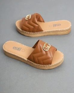 Flatforms δερμάτινα καπιτονέ Estil - Ταμπά -The Fashion Project κατάστημα estil dermatina flatforms me fasa kapitone 93468 oxke