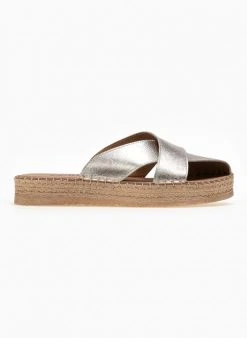 Flatforms δερμάτινα με ιδιαίτερο άνοιγμα Estil - Χρυσό -The Fashion Project κατάστημα estil dermatina flatforms me idiaitero anoigma 89785 okpr