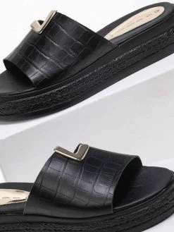 Flatforms κροκό με άνισο τελείωμα Estil - Μαύρο -The Fashion Project κατάστημα estil kroko flatforms me aniso teleiwma 90146 u6iu