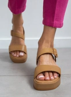 Flatforms δερμάτινα καρέ πέδιλα Carmela 68627 - Μπεζ -The Fashion Project κατάστημα flatform dermatina kare pedila 68627 100535 9o64