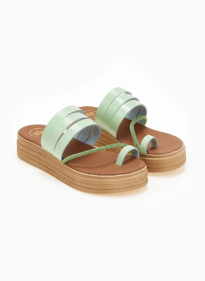 Flatforms δερμάτινα με λοξό στρας λουράκι Tfp - Βεραμάν 2 Flatforms δερμάτινα με λοξό στρας λουράκι Tfp - Βεραμάν - Image 2