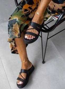 Flatforms δερμάτινα με στρας Tfp - Μαύρο -The Fashion Project κατάστημα flatforms dermatina tfp me strass 105713 moys