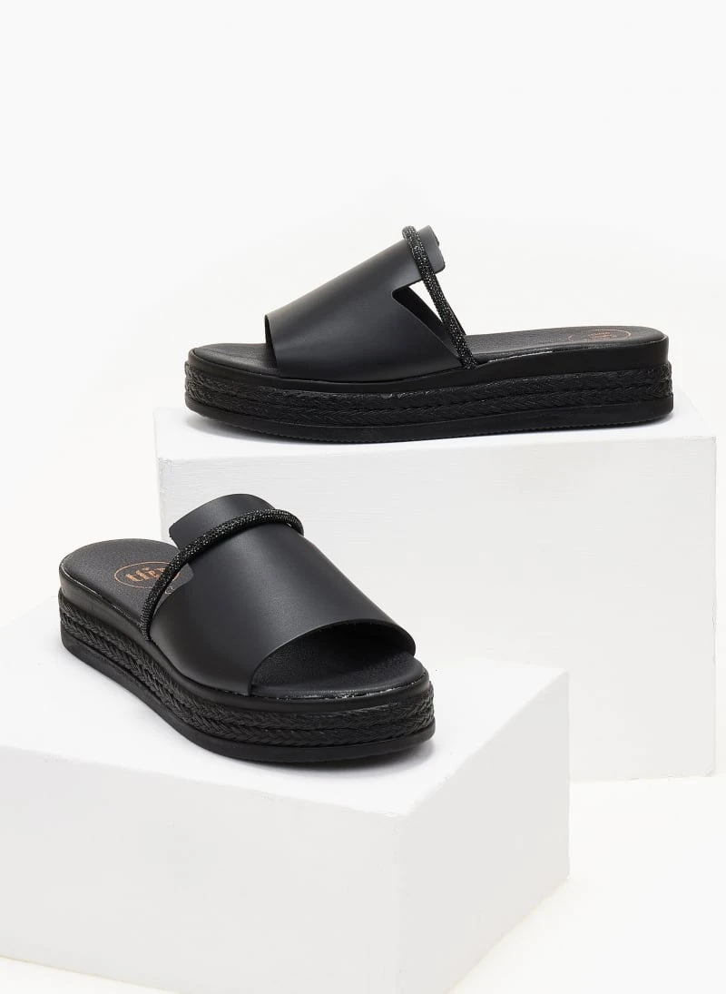 Flatforms δερμάτινα με στρας λουράκι Tfp - Μαύρο 2 Flatforms δερμάτινα με στρας λουράκι Tfp - Μαύρο - Image 2
