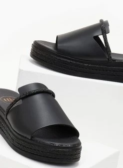 Flatforms δερμάτινα με στρας λουράκι Tfp - Μαύρο 6 Flatforms δερμάτινα με στρας λουράκι Tfp - Μαύρο -The Fashion Project κατάστημα flatforms dermatina tfp me strass louraki 105597 n1xi