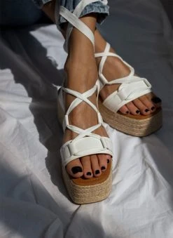 The Fashion Project Flatforms Lace Up με σχοίνινη σόλα - Λευκό