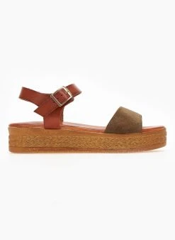 Flatforms με καστόρινη φάσα Tfp - Λαδί -The Fashion Project κατάστημα flatforms tfp me kastorini fasa 102009 paxo