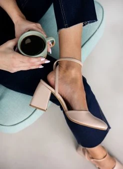 Γόβες με μπαρέτα σε καρέ γραμμή Tfp - Nude -The Fashion Project κατάστημα goves me mpareta se kare grammi tfp 110803 m3eg