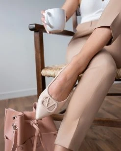 The Fashion Project Μπαλαρίνες μυτερές με ματ διακοσμητικό - Μπεζ -The Fashion Project κατάστημα isies muteres goves me mat diakosmitiko 98935 d4cb