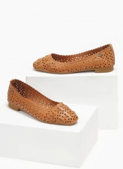 Μπαλαρίνες δερμάτινες CARMELA 160673 - Κάμελ 8 Μπαλαρίνες δερμάτινες CARMELA 160673 - Κάμελ -The Fashion Project κατάστημα mpalarines dermatines carmela 160673 110415 v8zk