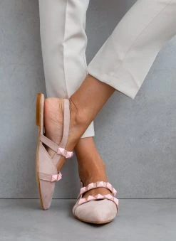 Μπαλαρίνες Suede μυτερές με τρουκς Estil - Nude 13 Μπαλαρίνες Suede μυτερές με τρουκς Estil - Nude -The Fashion Project κατάστημα mpalarines estil suede muteres me trouks 103819 hrgp