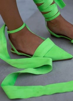 The Fashion Project Μπαλαρίνες Suede με Lace Up δέσιμο - Λαχανί -The Fashion Project κατάστημα mpalarines suede me lace up desimo 103386 bukf