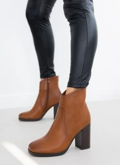 The Fashion Project Μποτάκια αστραγάλου με ασύμμετρο τελείωμα - Ταμπά