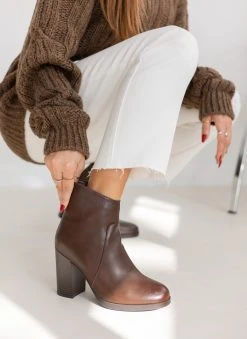 The Fashion Project Μποτάκια αστραγάλου με ασύμμετρο τελείωμα - Καφέ -The Fashion Project κατάστημα mpotakia astragalou me asummetro teleiwma 108881 nmhu
