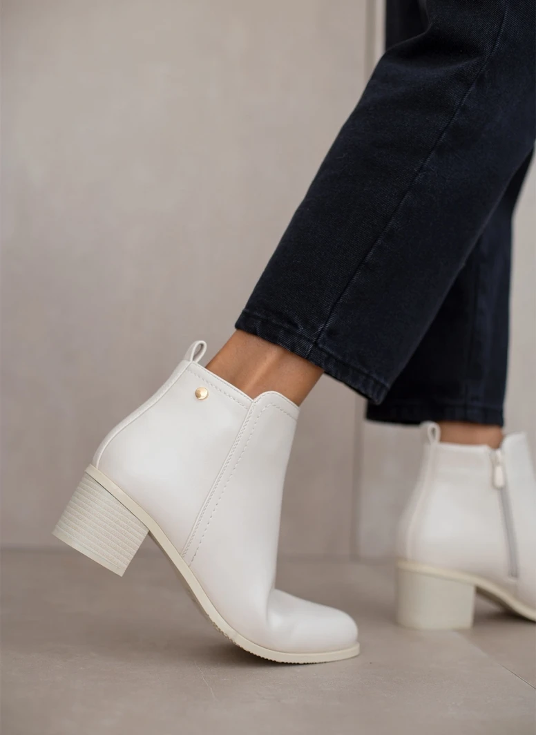 The Fashion Project Μποτάκια αστραγάλου με εξωτερική ραφή - Μπεζ 7 The Fashion Project Μποτάκια αστραγάλου με εξωτερική ραφή - Μπεζ - Image 7