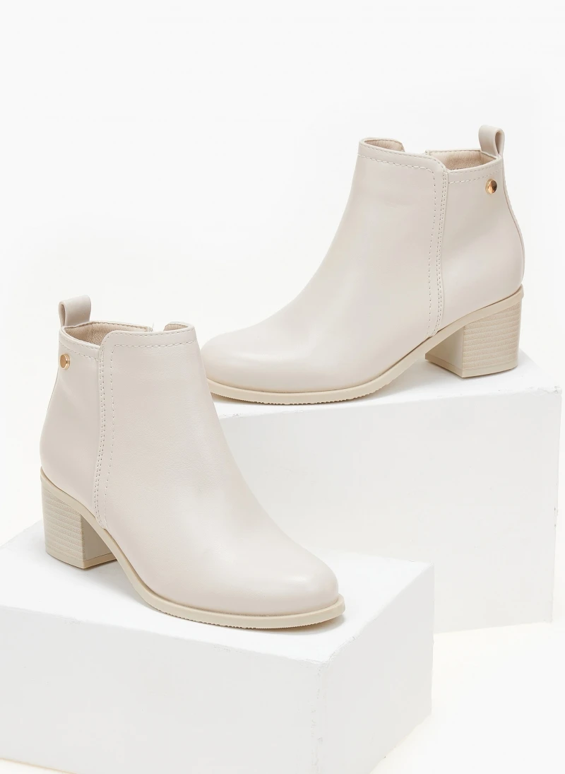 The Fashion Project Μποτάκια αστραγάλου με εξωτερική ραφή - Μπεζ 3 The Fashion Project Μποτάκια αστραγάλου με εξωτερική ραφή - Μπεζ - Image 3