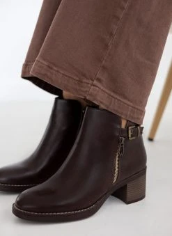 The Fashion Project Μποτάκια αστραγάλου με εξωτερικό φερμουάρ - Καφέ -The Fashion Project κατάστημα mpotakia astragalou me ekswteriko fermouar 105901 gysr