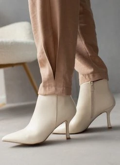 The Fashion Project Μποτάκια αστραγάλου με λεπτό τακούνι - Μπεζ