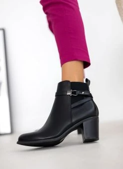 The Fashion Project Μποτάκια αστραγάλου με μεταλλική λεπτομέρεια - Μαύρο