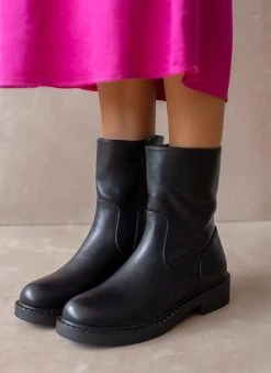 The Fashion Project Μποτάκια Casual σε στρογγυλή γραμμή - Μαύρο -The Fashion Project κατάστημα mpotakia casual se strogguli grammi 105505 btak