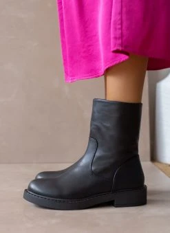 The Fashion Project Μποτάκια Casual σε στρογγυλή γραμμή - Μαύρο -The Fashion Project κατάστημα mpotakia casual se strogguli grammi 105505 j3bf