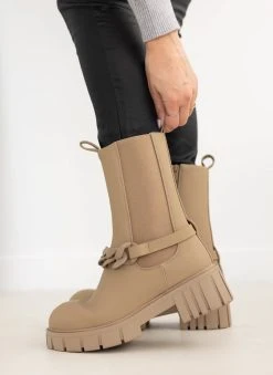 The Fashion Project Μποτάκια Chelsea ματ με αλυσίδα - Πούρο -The Fashion Project κατάστημα mpotakia chelsea mat me alusida 105885 3sp9