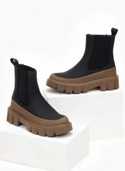 The Fashion Project Μποτάκια Chelsea με διχρωμία - Μαύρο -The Fashion Project κατάστημα mpotakia chelsea me dixrwmia 106910 9sxd