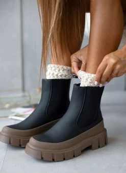 The Fashion Project Μποτάκια Chelsea με διχρωμία - Μαύρο -The Fashion Project κατάστημα mpotakia chelsea me dixrwmia 106910 wkxa