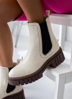 The Fashion Project Μποτάκια Chelsea με εξωτερική ραφή στη σόλα - Ζαχαρί -The Fashion Project κατάστημα mpotakia chelsea me ekswteriki rafi sti sola 105818 5kzi