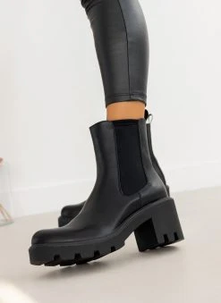 The Fashion Project Μποτάκια Chelsea με λάστιχο - Μαύρο 13 The Fashion Project Μποτάκια Chelsea με λάστιχο - Μαύρο -The Fashion Project κατάστημα mpotakia chelsea me lastixo 105641 n5wc