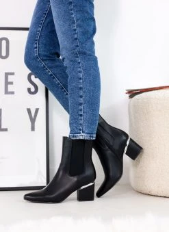 The Fashion Project Μποτάκια Chelsea με μεταλλική λεπτομέρεια - Μαύρο -The Fashion Project κατάστημα mpotakia chelsea me metalliki leptomereia 106259 8p7z