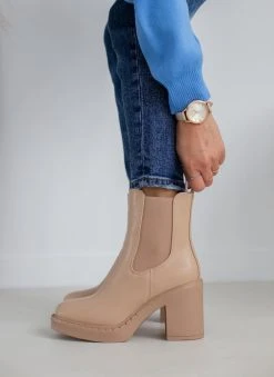 The Fashion Project Μποτάκια Chelsea με τακούνι - Τάουπε -The Fashion Project κατάστημα mpotakia chelsea me takouni 109557 r06a