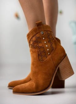 Xti Footwear Μποτάκια Cowboy Suede Xti 141390 - Κάμελ -The Fashion Project κατάστημα mpotakia cowboy suede xti 141390 110936 116f