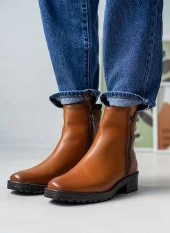 Μποτάκια δερμάτινα με μέταλλο CARMELA 160277 - Ταμπά -The Fashion Project κατάστημα mpotakia dermatina me metallo carmela 160277 106534 3dmn