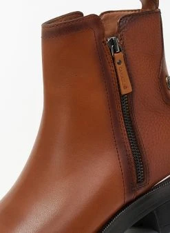 Μποτάκια δερμάτινα με μέταλλο CARMELA 160277 - Ταμπά -The Fashion Project κατάστημα mpotakia dermatina me metallo carmela 160277 106534 a0pk