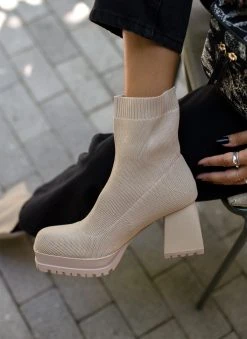 The Fashion Project Μποτάκια κάλτσα με ιδιαίτερο τακούνι - Μπεζ -The Fashion Project κατάστημα mpotakia kaltsa me idiaitero takouni 107267 nggg