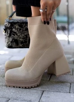 The Fashion Project Μποτάκια κάλτσα με ιδιαίτερο τακούνι - Μπεζ