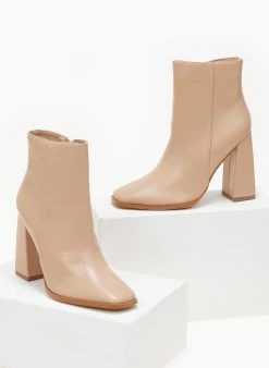 The Fashion Project Μποτάκια καρέ με εξωτερική ραφή - Nude -The Fashion Project κατάστημα mpotakia kare me ekswteriki rafi 106124 2lkx