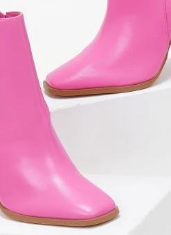 The Fashion Project Μποτάκια καρέ με εξωτερική ραφή - Φούξια -The Fashion Project κατάστημα mpotakia kare me ekswteriki rafi 106125 cihj