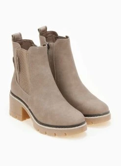 Μποτάκια Chelsea ματ Refresh 170365 - Πούρο -The Fashion Project κατάστημα mpotakia mat me lastixo refresh 170365 106174 wwkp