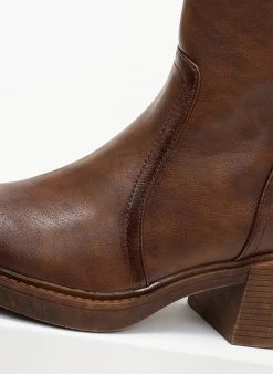 The Fashion Project Μποτάκια με εξωτερικές ραφές - Καφέ 12 The Fashion Project Μποτάκια με εξωτερικές ραφές - Καφέ -The Fashion Project κατάστημα mpotakia me ekswterikes rafes 105968 k7df