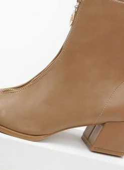 The Fashion Project Μποτάκια με φερμουάρ στο κουτεπιέ - Πούρο -The Fashion Project κατάστημα mpotakia me fermouar sto koutepie 106089 fdwm