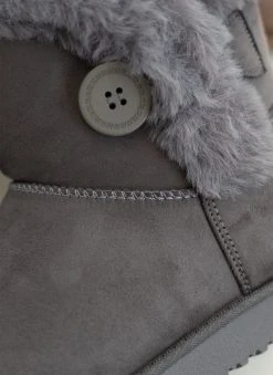 The Fashion Project Μποτάκια με γούνα και κουμπί στο πλάι - Γκρι σκούρο 12 The Fashion Project Μποτάκια με γούνα και κουμπί στο πλάι - Γκρι σκούρο -The Fashion Project κατάστημα mpotakia me gouna kai koumpi sto plai 110059 3y7n