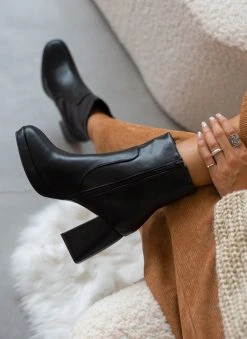 The Fashion Project Μποτάκια με ιδιαίτερο τακούνι - Μαύρο